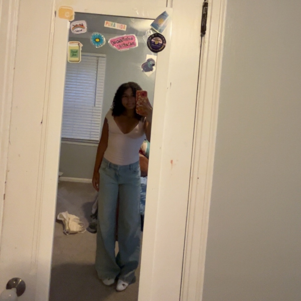 Meet your Posher, Jenevieve